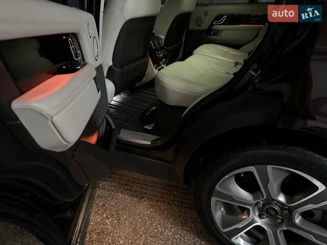 Красный Ленд Ровер Рендж Ровер, объемом двигателя 3 л и пробегом 139 тыс. км за 51900 $, фото 2 на Automoto.ua