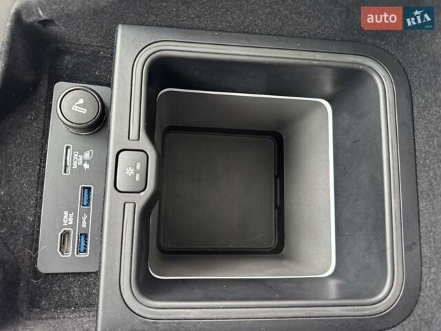 Красный Ленд Ровер Рендж Ровер, объемом двигателя 3 л и пробегом 139 тыс. км за 51900 $, фото 133 на Automoto.ua