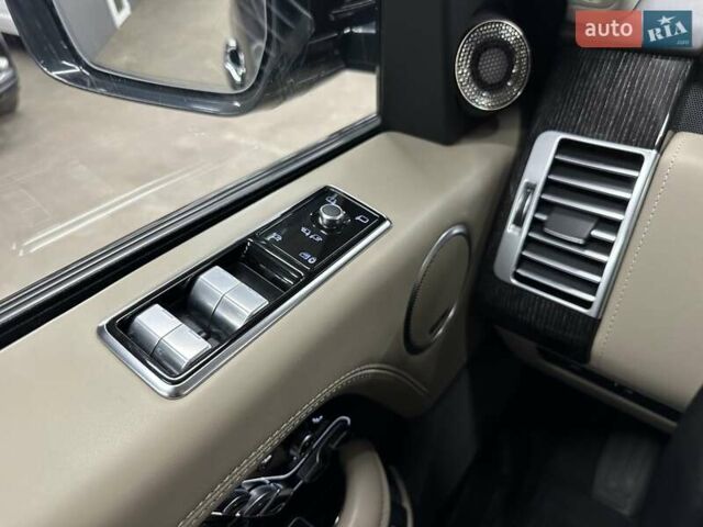 Красный Ленд Ровер Рендж Ровер, объемом двигателя 4.37 л и пробегом 37 тыс. км за 88500 $, фото 43 на Automoto.ua