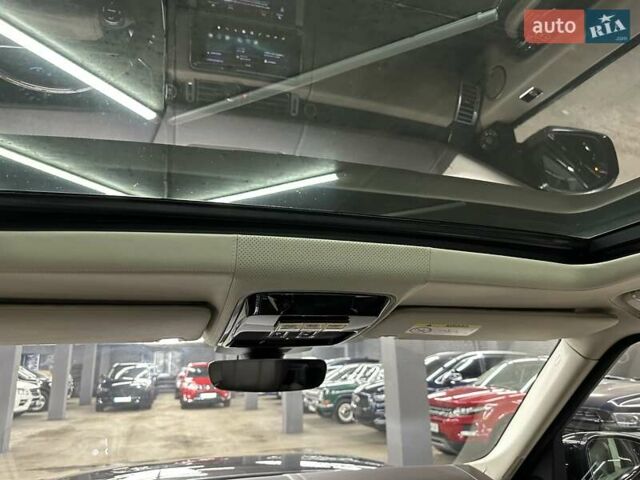 Красный Ленд Ровер Рендж Ровер, объемом двигателя 4.37 л и пробегом 37 тыс. км за 88500 $, фото 37 на Automoto.ua