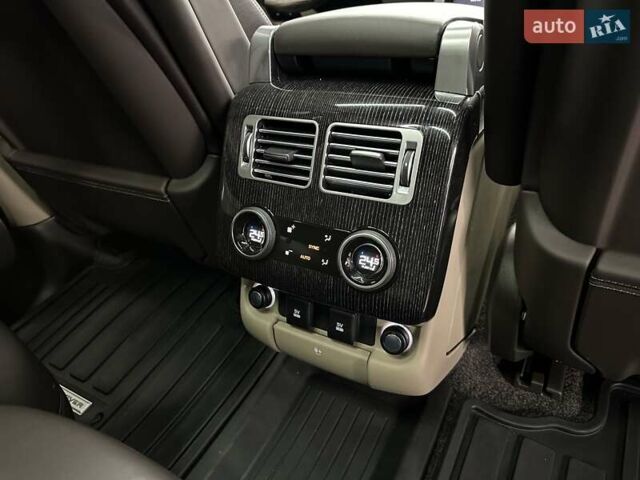 Красный Ленд Ровер Рендж Ровер, объемом двигателя 4.37 л и пробегом 37 тыс. км за 88500 $, фото 27 на Automoto.ua