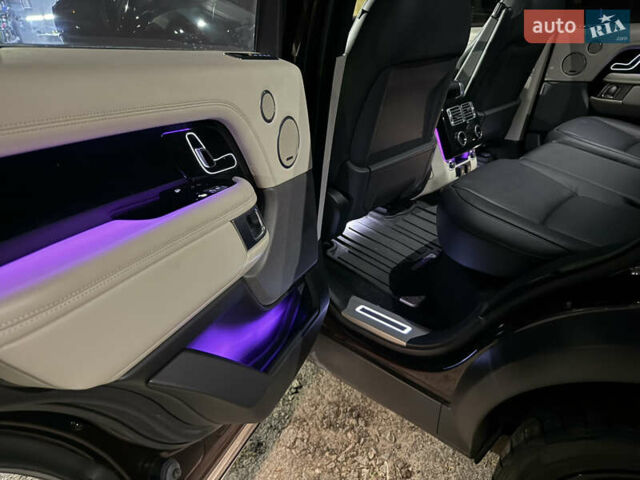 Ленд Ровер Рендж Ровер 2020 у Харкові на Automoto.ua Червоний Ленд Ровер Рендж Ровер, об'ємом двигуна 5 л та пробігом 25 тис. км за 125000 $, фото 34 на Automoto.ua