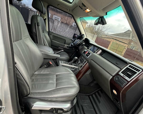 Ленд Ровер Рендж Ровер, об'ємом двигуна 4.4 л та пробігом 238 тис. км за 9999 $, фото 13 на Automoto.ua