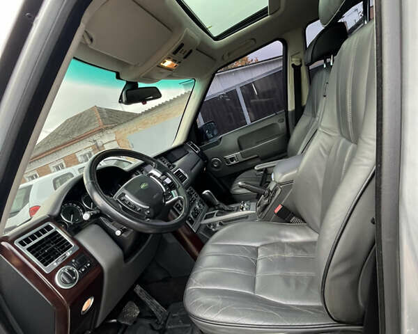 Ленд Ровер Рендж Ровер, об'ємом двигуна 4.4 л та пробігом 238 тис. км за 9999 $, фото 14 на Automoto.ua