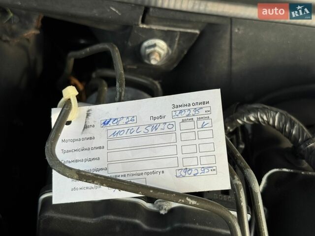 Ленд Ровер Рендж Ровер, об'ємом двигуна 3.6 л та пробігом 357 тис. км за 9999 $, фото 13 на Automoto.ua