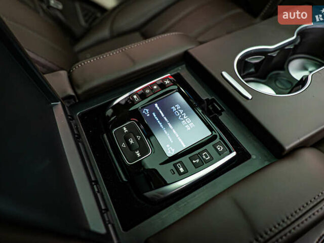 Ленд Ровер Рендж Ровер, объемом двигателя 5 л и пробегом 176 тыс. км за 26688 $, фото 24 на Automoto.ua