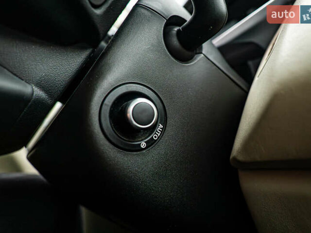 Ленд Ровер Рендж Ровер, объемом двигателя 5 л и пробегом 176 тыс. км за 26688 $, фото 13 на Automoto.ua