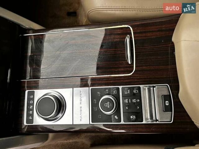Ленд Ровер Рендж Ровер, об'ємом двигуна 3 л та пробігом 190 тис. км за 15900 $, фото 27 на Automoto.ua