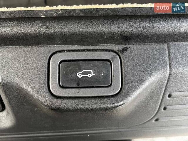 Ленд Ровер Рендж Ровер, об'ємом двигуна 3 л та пробігом 190 тис. км за 15900 $, фото 29 на Automoto.ua