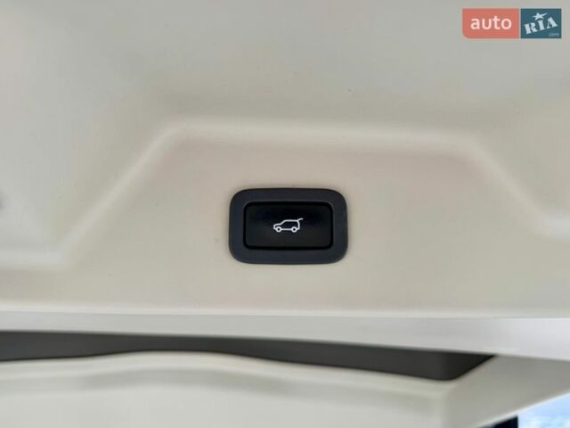 Ленд Ровер Рендж Ровер, об'ємом двигуна 4.4 л та пробігом 178 тис. км за 37000 $, фото 29 на Automoto.ua