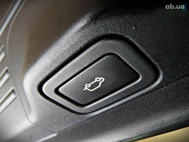 Ленд Ровер Рендж Ровер, объемом двигателя 3 л и пробегом 124 тыс. км за 35000 $, фото 24 на Automoto.ua