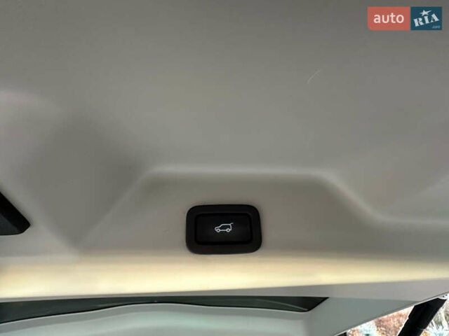 Ленд Ровер Рендж Ровер, объемом двигателя 2.99 л и пробегом 207 тыс. км за 36500 $, фото 26 на Automoto.ua