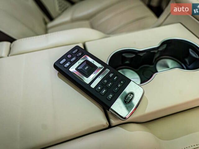 Ленд Ровер Рендж Ровер, об'ємом двигуна 4.4 л та пробігом 170 тис. км за 47517 $, фото 24 на Automoto.ua