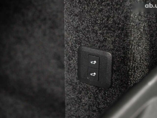Ленд Ровер Рендж Ровер, объемом двигателя 0 л и пробегом 70 тыс. км за 63900 $, фото 6 на Automoto.ua
