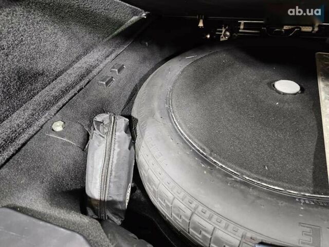 Ленд Ровер Рендж Ровер 2019 в Киеве на Automoto.ua Ленд Ровер Рендж Ровер, объемом двигателя 5 л и пробегом 143 тыс. км за 74999 $, фото 12 на Automoto.ua