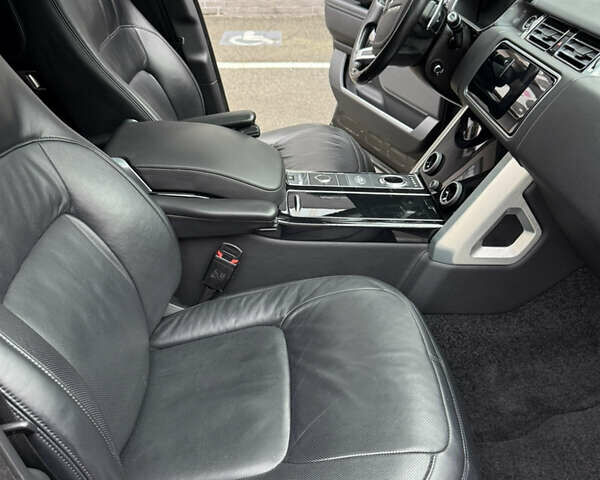 Ленд Ровер Рендж Ровер 2020 у Києві на Automoto.ua Ленд Ровер Рендж Ровер, об'ємом двигуна 5 л та пробігом 98 тис. км за 89000 $, фото 32 на Automoto.ua