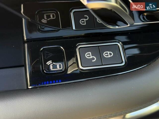 Ленд Ровер Рендж Ровер, объемом двигателя 5 л и пробегом 31 тыс. км за 85000 $, фото 32 на Automoto.ua