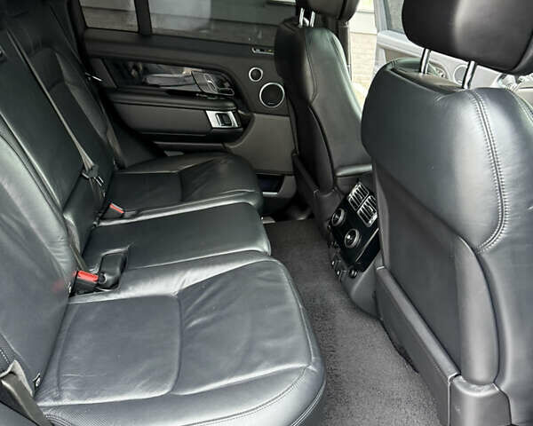 Ленд Ровер Рендж Ровер 2020 у Києві на Automoto.ua Ленд Ровер Рендж Ровер, об'ємом двигуна 5 л та пробігом 98 тис. км за 89000 $, фото 28 на Automoto.ua