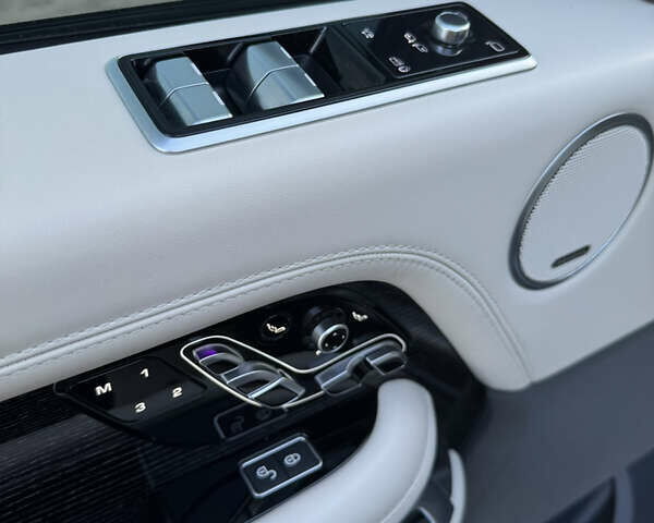 Ленд Ровер Рендж Ровер, объемом двигателя 3 л и пробегом 49 тыс. км за 82000 $, фото 21 на Automoto.ua