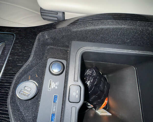 Ленд Ровер Рендж Ровер, объемом двигателя 3 л и пробегом 49 тыс. км за 82000 $, фото 18 на Automoto.ua