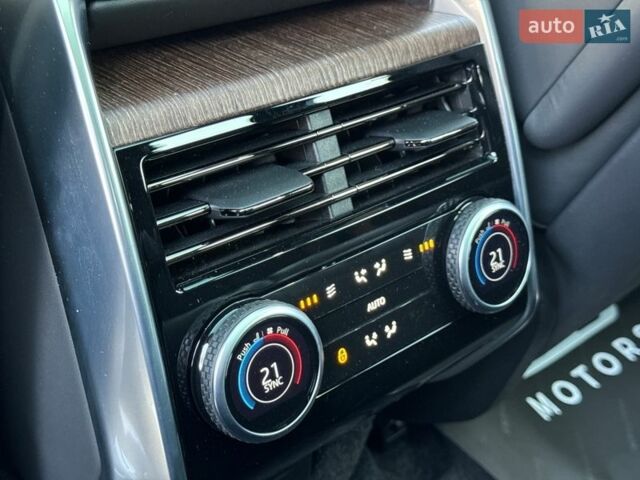 Ленд Ровер Рендж Ровер, об'ємом двигуна 4.39 л та пробігом 47 тис. км за 160000 $, фото 47 на Automoto.ua