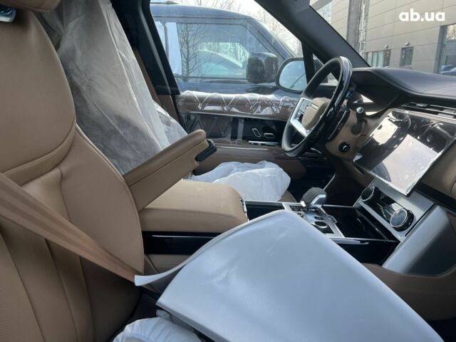 Ленд Ровер Рендж Ровер 2023 в Киеве на Automoto.ua Ленд Ровер Рендж Ровер, объемом двигателя 4.4 л и пробегом 0 тыс. км за 235184 $, фото 16 на Automoto.ua