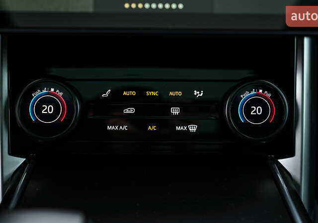 Ленд Ровер Рендж Ровер, об'ємом двигуна 4.39 л та пробігом 16 тис. км за 245000 $, фото 6 на Automoto.ua