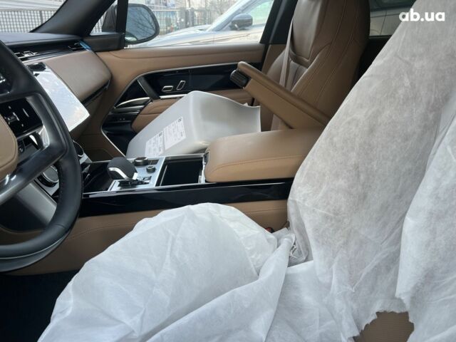 Ленд Ровер Рендж Ровер 2023 в Киеве на Automoto.ua Ленд Ровер Рендж Ровер, объемом двигателя 4.4 л и пробегом 0 тыс. км за 235184 $, фото 28 на Automoto.ua