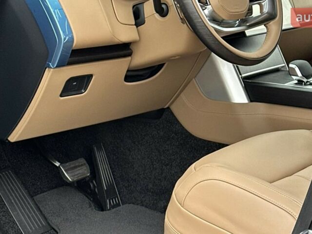 Ленд Ровер Рендж Ровер 2025 у Львові на Automoto.ua Ленд Ровер Рендж Ровер, об'ємом двигуна 4.4 л та пробігом 0 тис. км за 272274 $, фото 13 на Automoto.ua