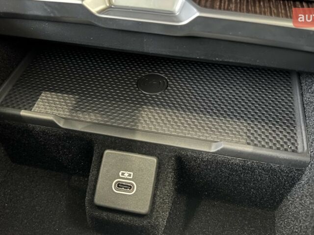 Ленд Ровер Рендж Ровер, объемом двигателя 3 л и пробегом 0 тыс. км за 233261 $, фото 16 на Automoto.ua