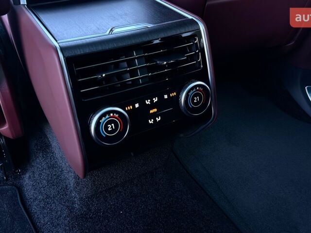 Ленд Ровер Рендж Ровер 2025 у Одесі на Automoto.ua Ленд Ровер Рендж Ровер, об'ємом двигуна 3 л та пробігом 0 тис. км за 222132 $, фото 19 на Automoto.ua