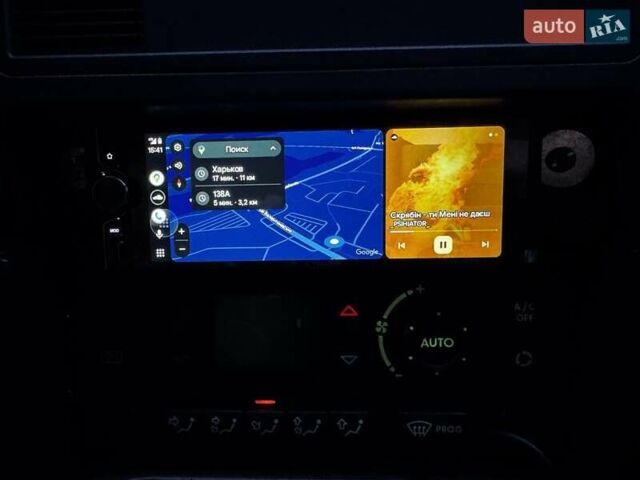 Желтый Ленд Ровер Рендж Ровер, объемом двигателя 2.5 л и пробегом 490 тыс. км за 7500 $, фото 11 на Automoto.ua