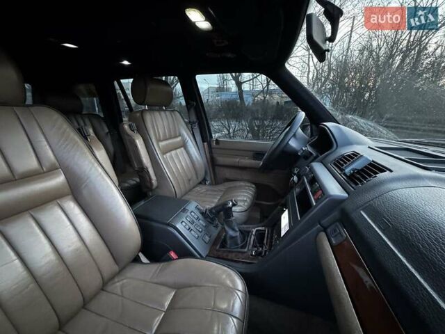 Желтый Ленд Ровер Рендж Ровер, объемом двигателя 2.5 л и пробегом 490 тыс. км за 6900 $, фото 8 на Automoto.ua
