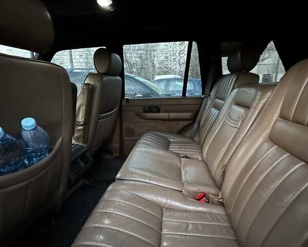 Желтый Ленд Ровер Рендж Ровер, объемом двигателя 2.5 л и пробегом 490 тыс. км за 6900 $, фото 3 на Automoto.ua