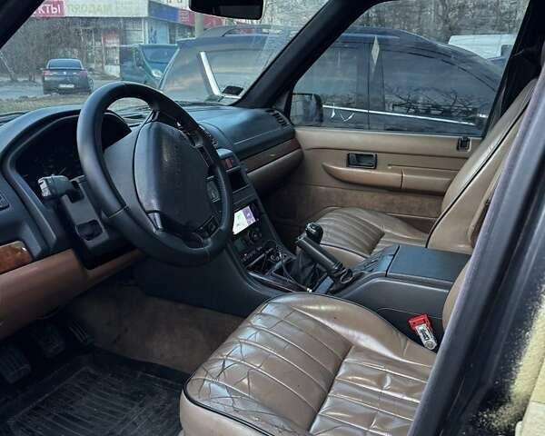 Желтый Ленд Ровер Рендж Ровер, объемом двигателя 2.5 л и пробегом 490 тыс. км за 6900 $, фото 9 на Automoto.ua