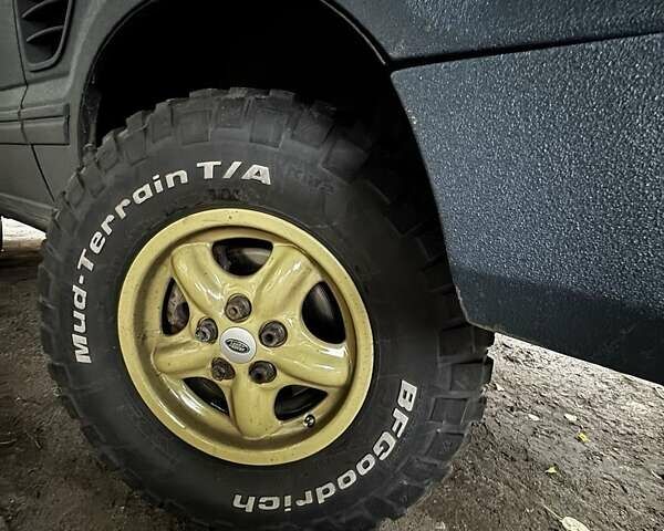 Желтый Ленд Ровер Рендж Ровер, объемом двигателя 2.5 л и пробегом 490 тыс. км за 7500 $, фото 23 на Automoto.ua