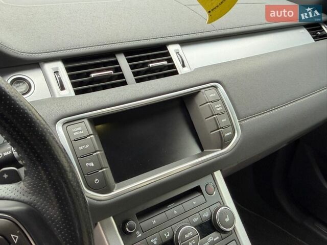 Желтый Ленд Ровер Рендж Ровер, объемом двигателя 2.18 л и пробегом 183 тыс. км за 18750 $, фото 28 на Automoto.ua