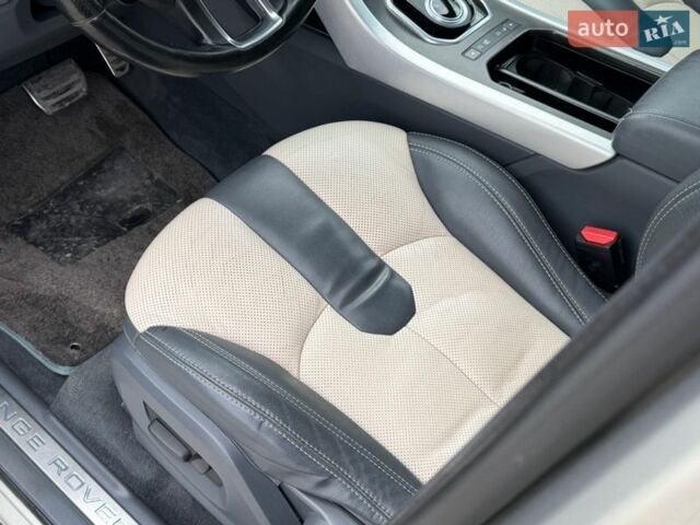 Желтый Ленд Ровер Рендж Ровер, объемом двигателя 2.18 л и пробегом 183 тыс. км за 18750 $, фото 26 на Automoto.ua