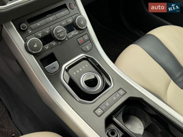 Желтый Ленд Ровер Рендж Ровер, объемом двигателя 2.18 л и пробегом 183 тыс. км за 18750 $, фото 30 на Automoto.ua