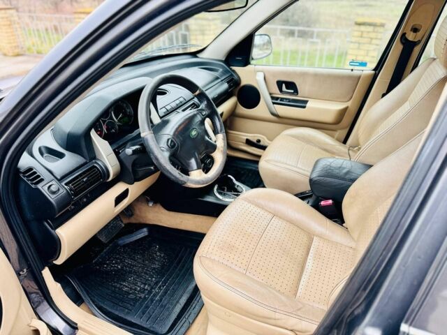 Сірий Ленд Ровер Рендж Ровер, об'ємом двигуна 2 л та пробігом 170 тис. км за 3150 $, фото 5 на Automoto.ua