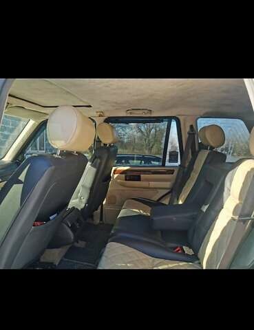 Серый Ленд Ровер Рендж Ровер, объемом двигателя 4.6 л и пробегом 380 тыс. км за 11500 $, фото 5 на Automoto.ua