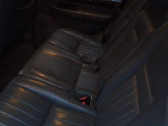 Серый Ленд Ровер Рендж Ровер, объемом двигателя 4.6 л и пробегом 235 тыс. км за 3550 $, фото 4 на Automoto.ua