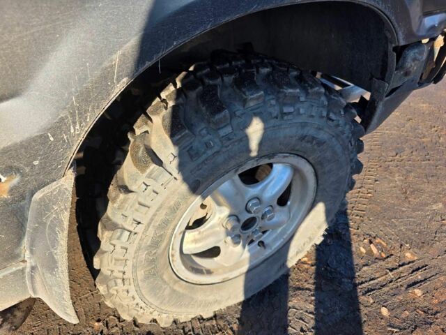 Сірий Ленд Ровер Рендж Ровер, об'ємом двигуна 4.6 л та пробігом 256 тис. км за 3650 $, фото 15 на Automoto.ua