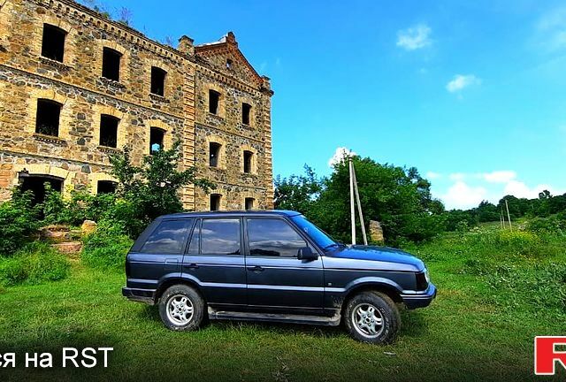 Сірий Ленд Ровер Рендж Ровер, об'ємом двигуна 4.6 л та пробігом 370 тис. км за 4000 $, фото 2 на Automoto.ua