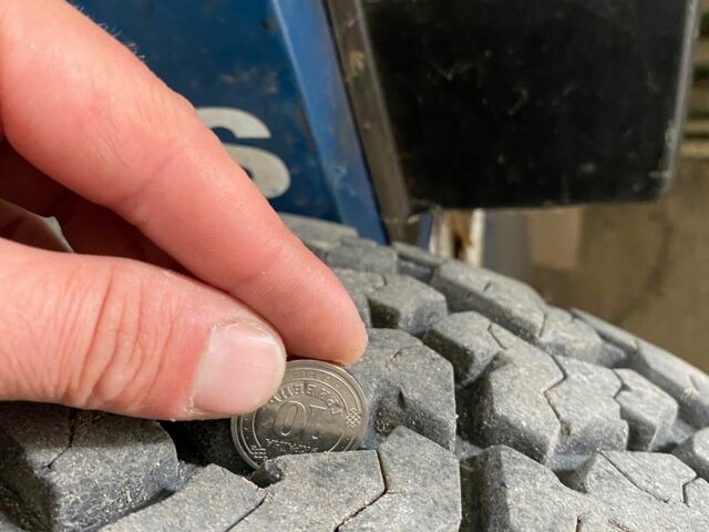 Сірий Ленд Ровер Рендж Ровер, об'ємом двигуна 4.6 л та пробігом 256 тис. км за 3650 $, фото 16 на Automoto.ua