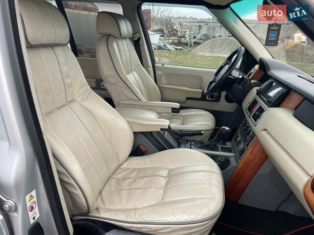 Серый Ленд Ровер Рендж Ровер, объемом двигателя 2.9 л и пробегом 300 тыс. км за 7999 $, фото 37 на Automoto.ua