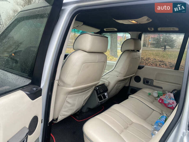 Серый Ленд Ровер Рендж Ровер, объемом двигателя 2.93 л и пробегом 300 тыс. км за 6800 $, фото 18 на Automoto.ua