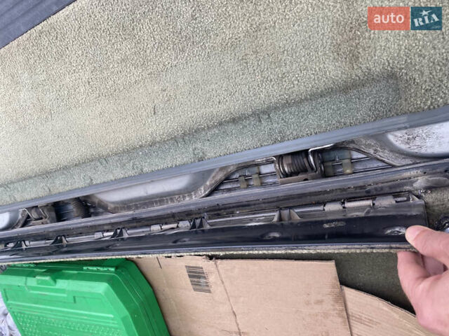 Серый Ленд Ровер Рендж Ровер, объемом двигателя 2.93 л и пробегом 300 тыс. км за 6800 $, фото 3 на Automoto.ua