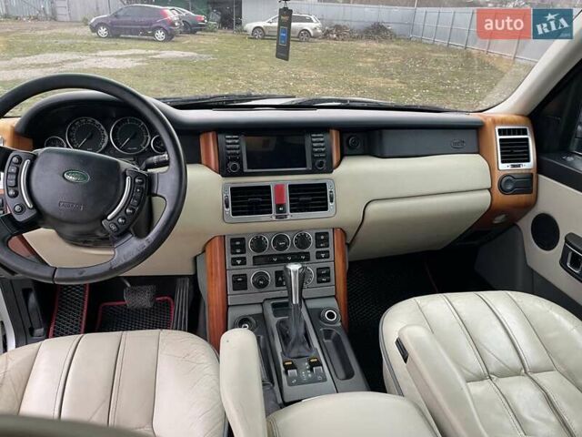 Серый Ленд Ровер Рендж Ровер, объемом двигателя 2.9 л и пробегом 300 тыс. км за 7999 $, фото 48 на Automoto.ua