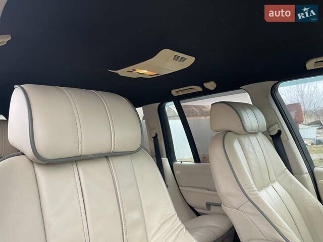 Серый Ленд Ровер Рендж Ровер, объемом двигателя 2.9 л и пробегом 300 тыс. км за 7999 $, фото 36 на Automoto.ua